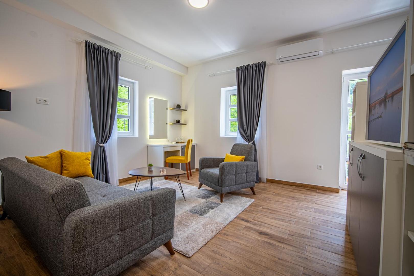 Skala Luxury Rooms Cetinje Exterior photo